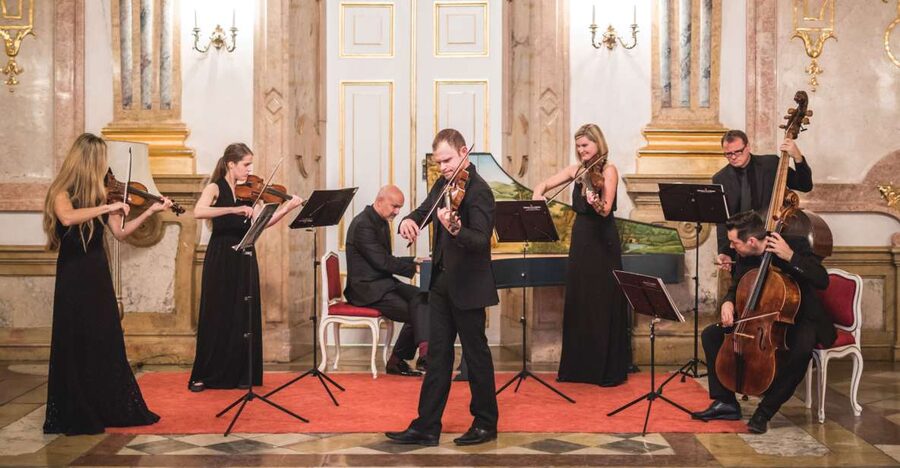 Salzburg: Dinner and Classical Concert at Mirabell Palace - Choosing Your Main Like a Local (Chicken or Pikeperch)