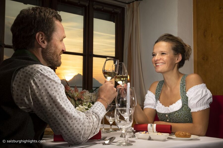 Salzburg: River Cruise, Dinner & Fortress Concert - Best of Mozart Concert at Hohensalzburg: The Program and the Comfort Check