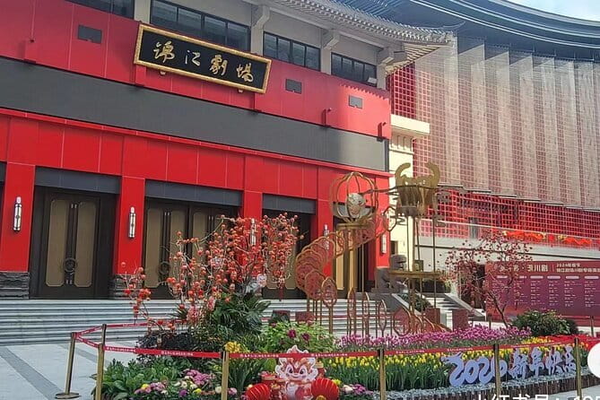 Sichuan Opera with face-changing at Sichuan opera theater - Face-changing: what it is and how you’ll want to watch