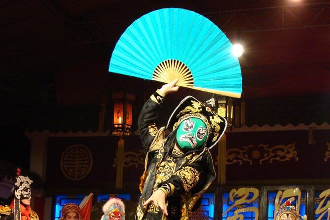 Sichuan Opera with face-changing at Sichuan opera theater - Language support: English subtitles or translations may be provided
