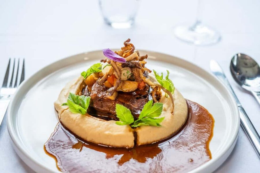 Sinatra Tribute. Concert & dinner. - Sinatra tribute plus a real dinner: why Mánes is the right stage