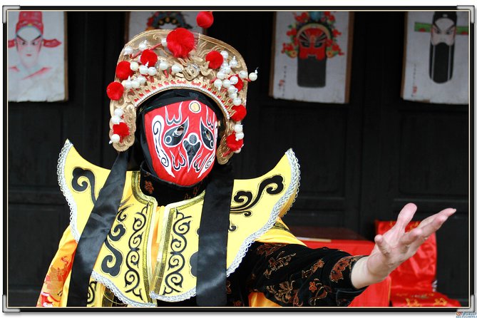 Skip the Line: Sichuan Opera Chengdu Ticket - 8:00 pm at the Sichuan Opera Theater: plan for an evening rhythm