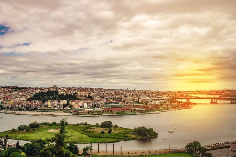Soap Opera tour: Golden Horn via Public Ferry – Half Day - Meeting at Mado Karaköy: Start Simple, Get On the Water Fast