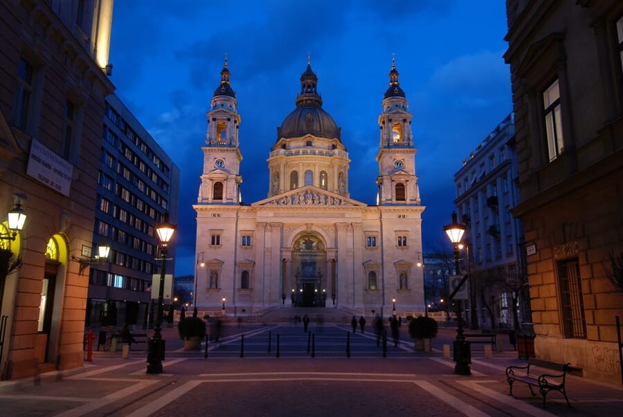 St. Stephen's Basilica: VIP Concert & After Hours Dome Visit - Should You Book the St. Stephen’s Basilica VIP Concert & After-Hours Dome Visit?