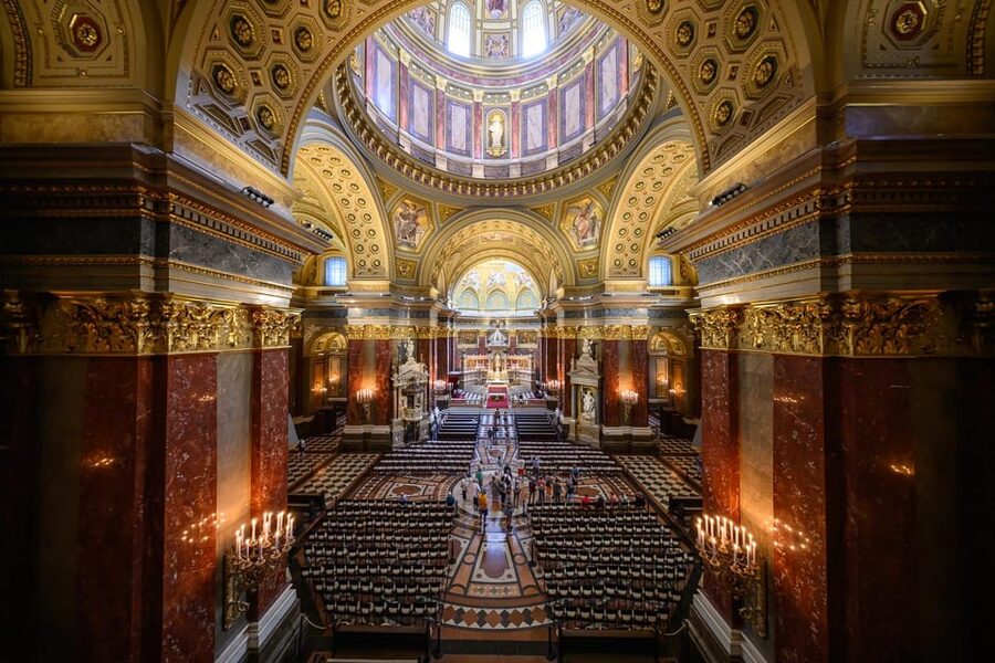 St. Stephen's Basilica: VIP Concert & After Hours Dome Visit - Getting There and Moving Smoothly: Express Elevators and Easy Flow