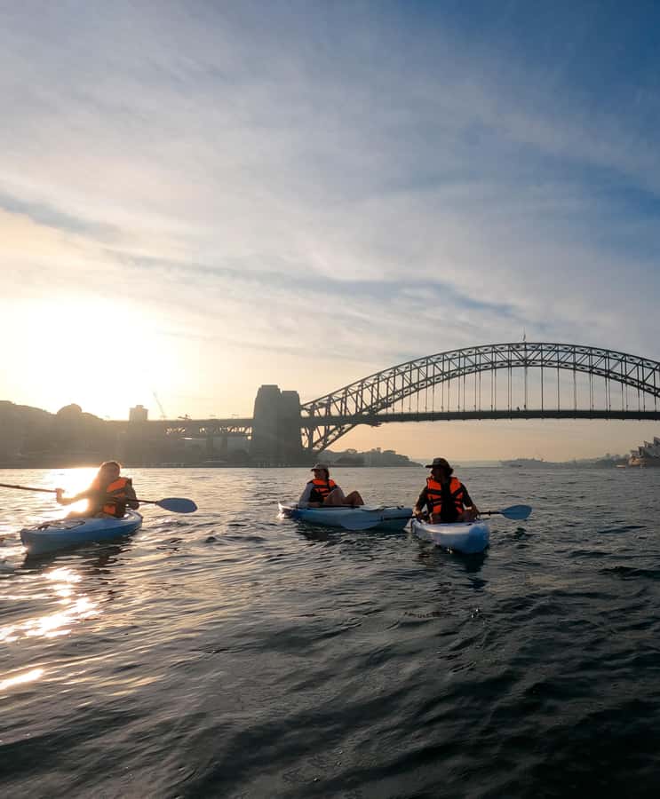 Sydney: Sunset Kayak - Opera & Harbour Bridge Tour (5p. max) - Luna Park photo stop and dolphin-watch pacing