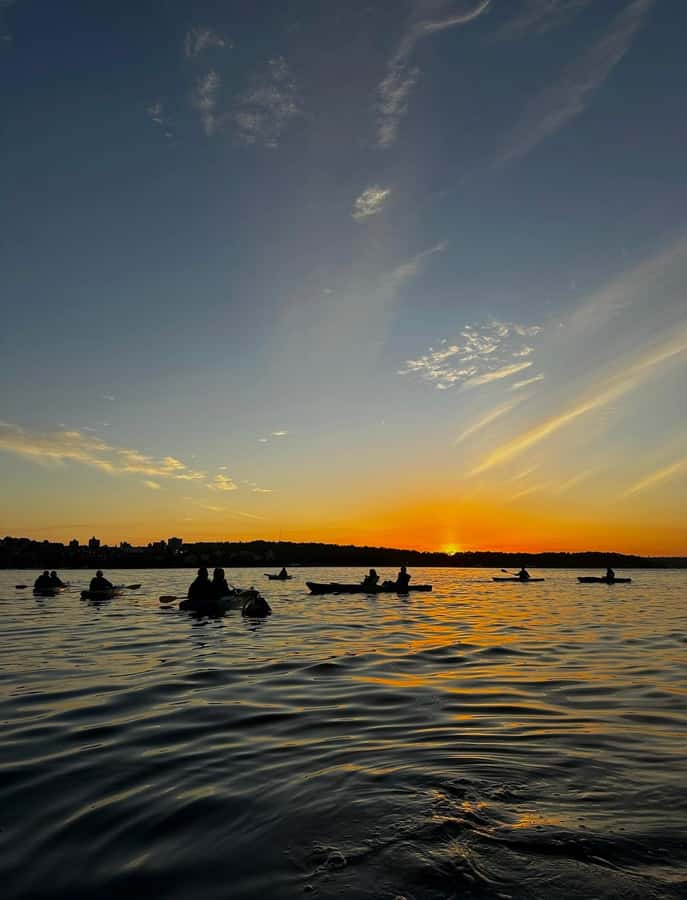 Sydney: Sunset Kayak Tour with Opera House Views - Paddling Out from Blues Point Reserve in Afternoon Light