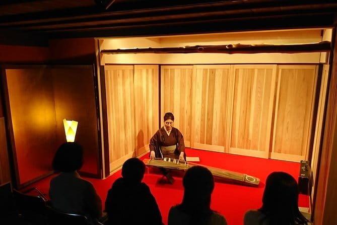 Traditional Concert in Public bath near Kyoto Station - Making it fit your Kyoto day plan