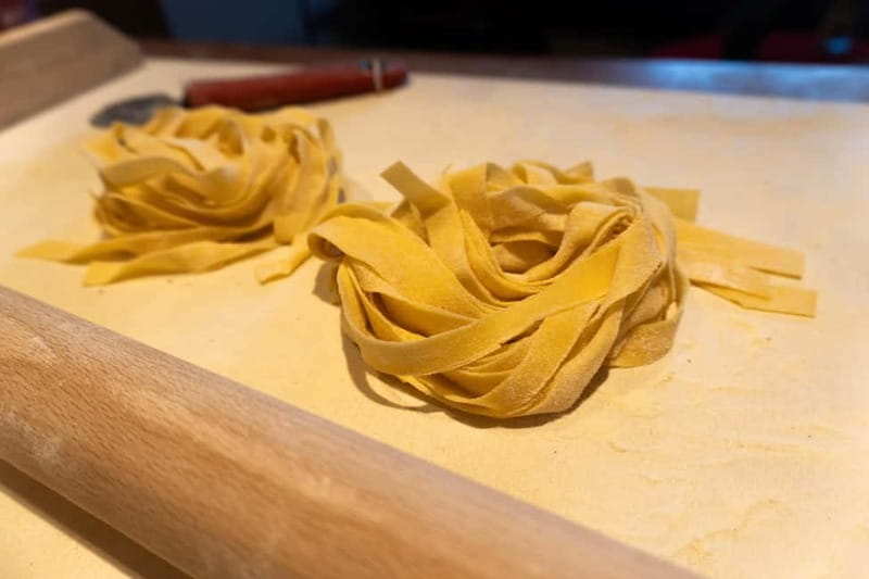 Venice: Cooking Class + Guitar Concert at Chef's Francesco - What You’ll Cook: Fresh Pasta Plus Iconic Italian Dishes