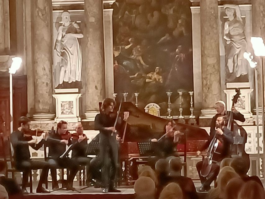 Venice: Interpreti Veneziani Concert at Church of San Vidal - Simple rules that help the show go smoothly