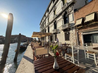 Venice: Live Concert with Dinner or Aperitif at LL JAZZ Club - Food and drink in Venice: cicchetti, organic ingredients, and what to expect
