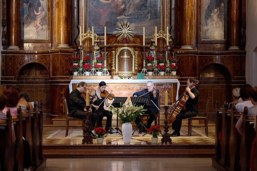 Vienna: A Little Night Music - Concert at Capuchin Church - The 1-Hour Program: Mozart, Bach, Schubert, Haydn in One Sitting