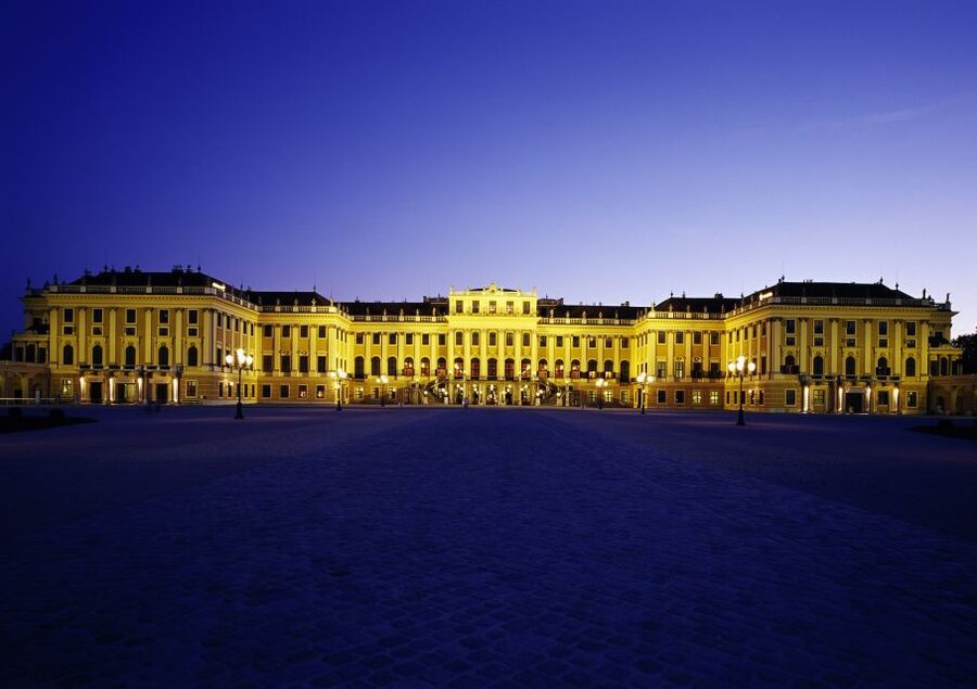 Vienna: After-Hours Schönbrunn Palace Entry & Concert Ticket - The 22-room audio tour: why self-guided feels better after dark
