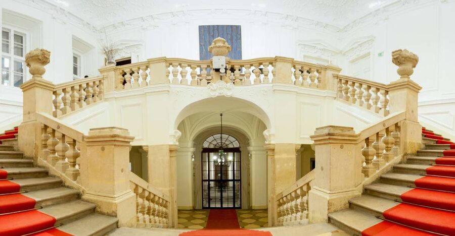 Vienna: Baroque Orchestra Concert and Dinner - Baroque Orchestra + Café Dinner: How the 210 Minutes Fit Together