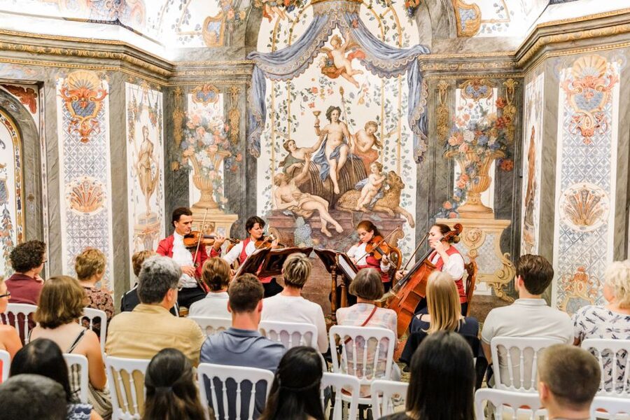 Vienna: Classical Concert at Mozart's First House - What to do with the wardrobe and how to dress for a concert night