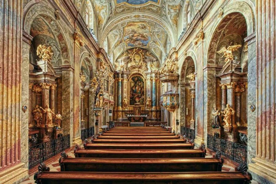 Vienna: Classical Concert in St. Anne's Church (Annakirche) - Annakirche at 8:00 PM: the simple reason this works