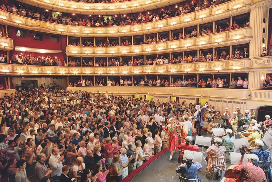 Vienna: Mozart Concert at the Vienna State Opera - Vienna State Opera: the setting that makes Mozart hit harder
