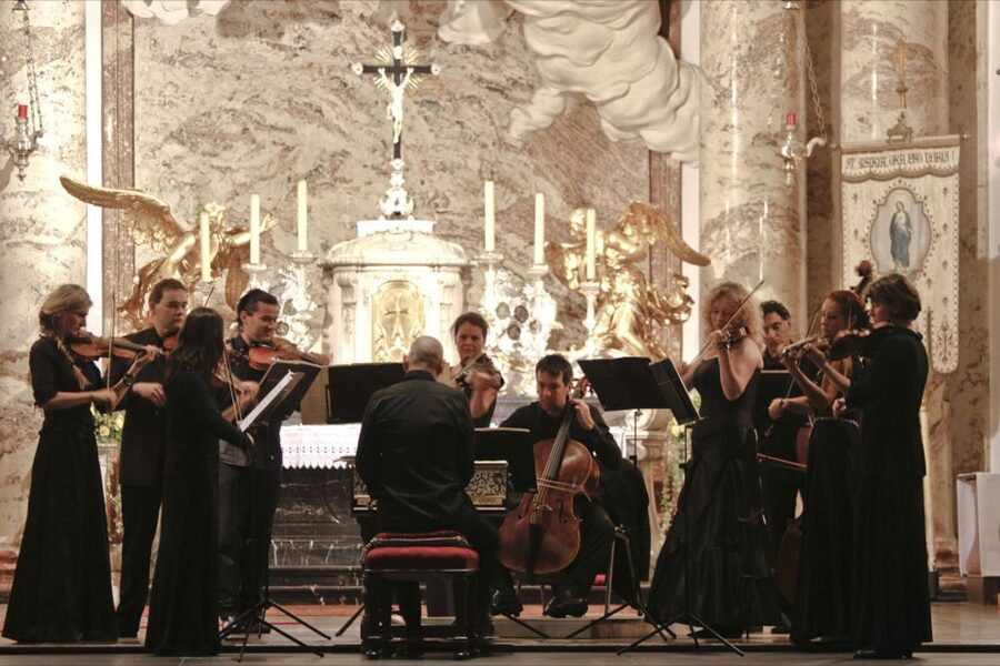 Vienna: Vivaldi’s Four Seasons Concert in Karlskirche - Getting your timing right: doors open before music starts