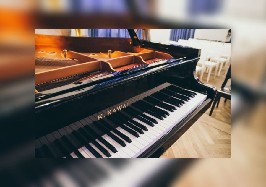 Warsaw: Chopin Concert at Historical Venue in Old Town - Included Refreshments: Mead or Apple Juice Before the Piano Starts